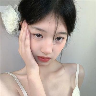 战火四千金
